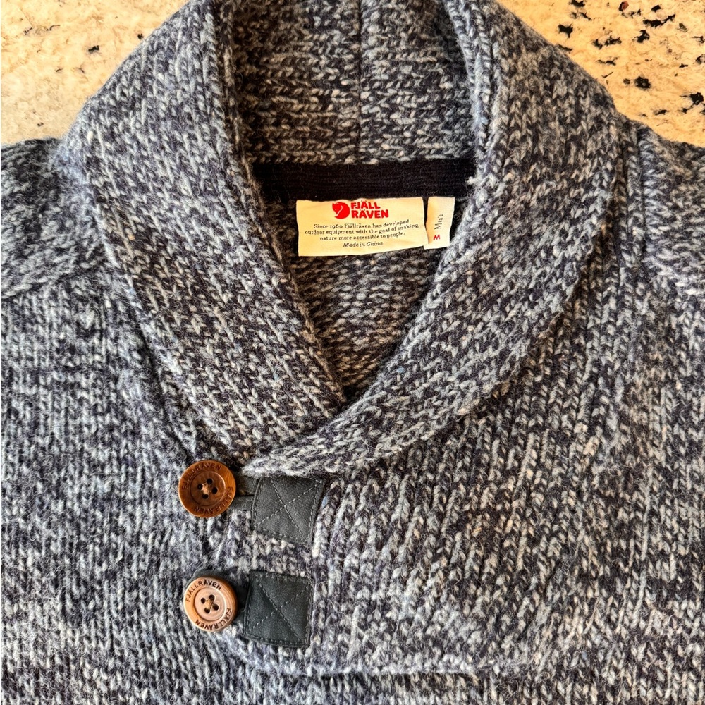 Fjallraven Men's Black and Gray Shawl Sweater